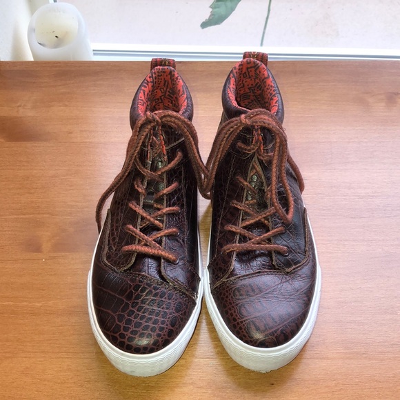 Toms Shoes - Tom’s Camila High Hi Top Shoes.